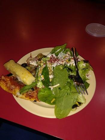 Johnny's Pizza House 4