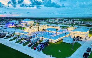 Camp Margaritaville RV Resort Crystal Beach 5
