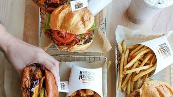 Smashburger - Harmony 1